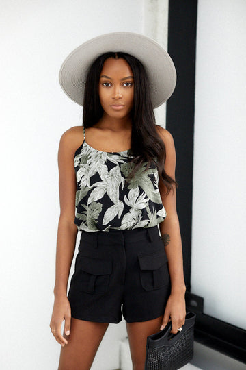 Elizabeth Pocket Detail Shorts