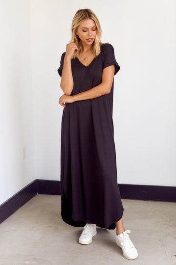 Rowes Short Sleeve Knit Midi Dress