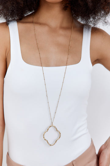 Thara Studded Pendant Necklace
