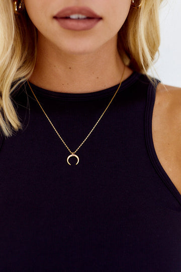 Hudson Horn Pendant Necklace