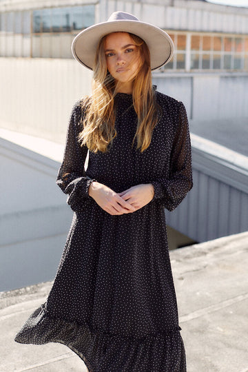 Arella Tiered Midi Dress