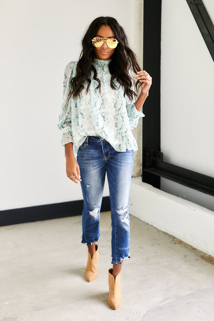 Elsie Distressed Crop Straight Jeans