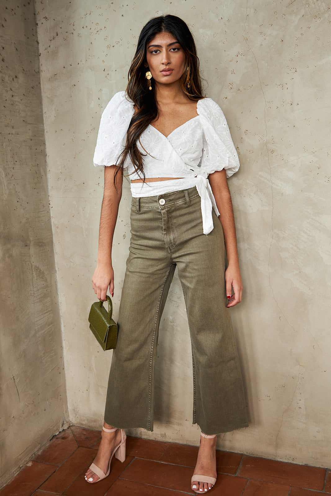 Higgins Eyelet Puff Sleeve Cropped Blouse