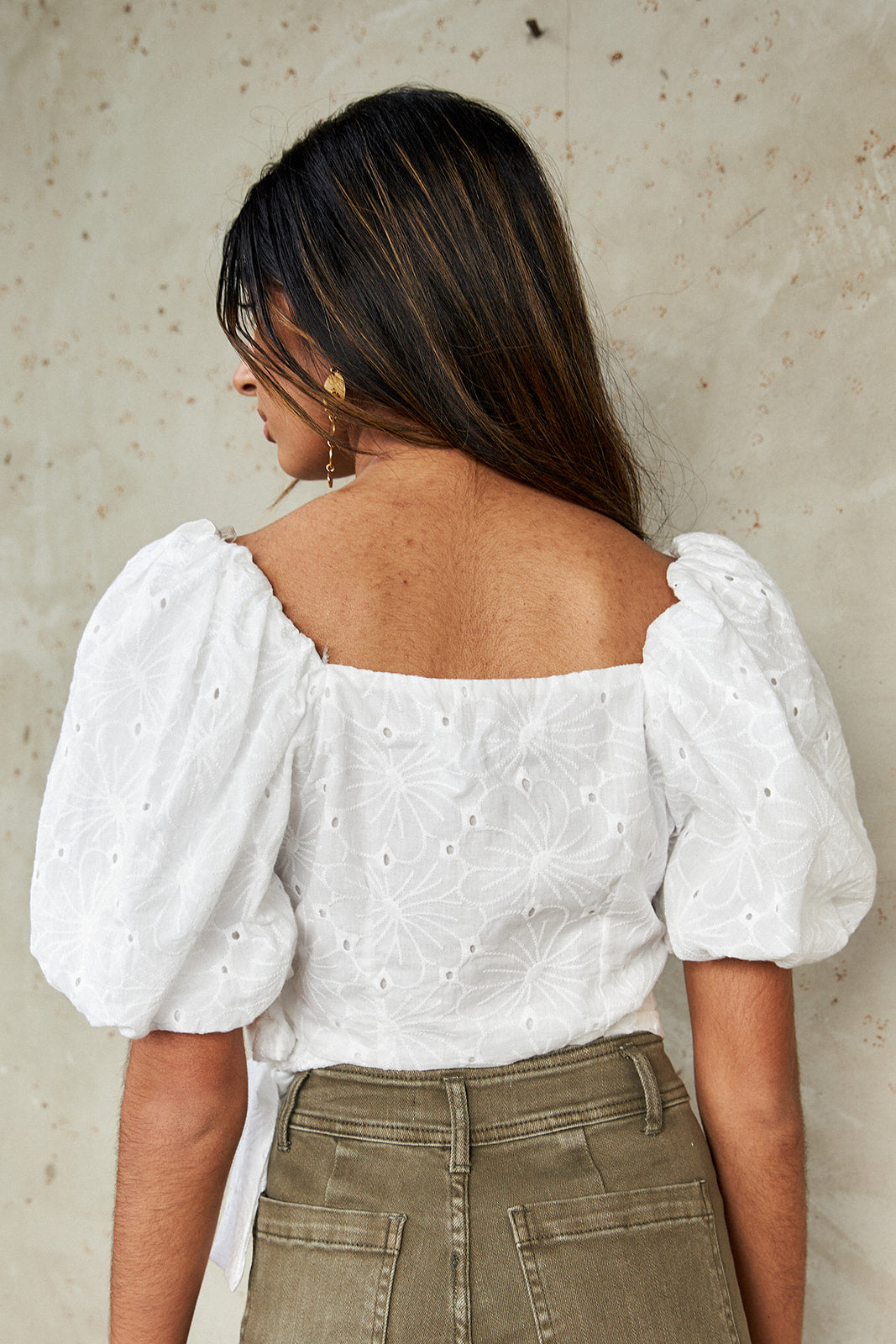 Higgins Eyelet Puff Sleeve Cropped Blouse
