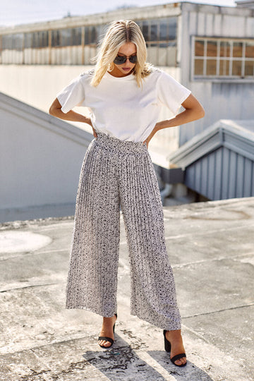 Rosemari Floral Pleated Pant