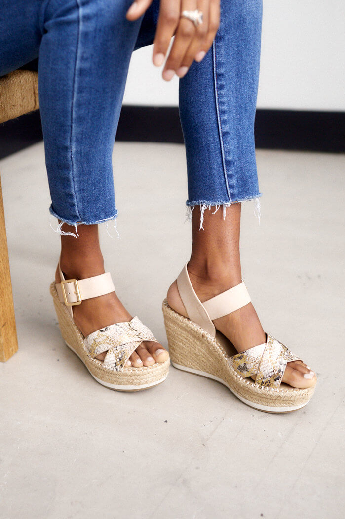 Oaten Snake Raffia Wedge