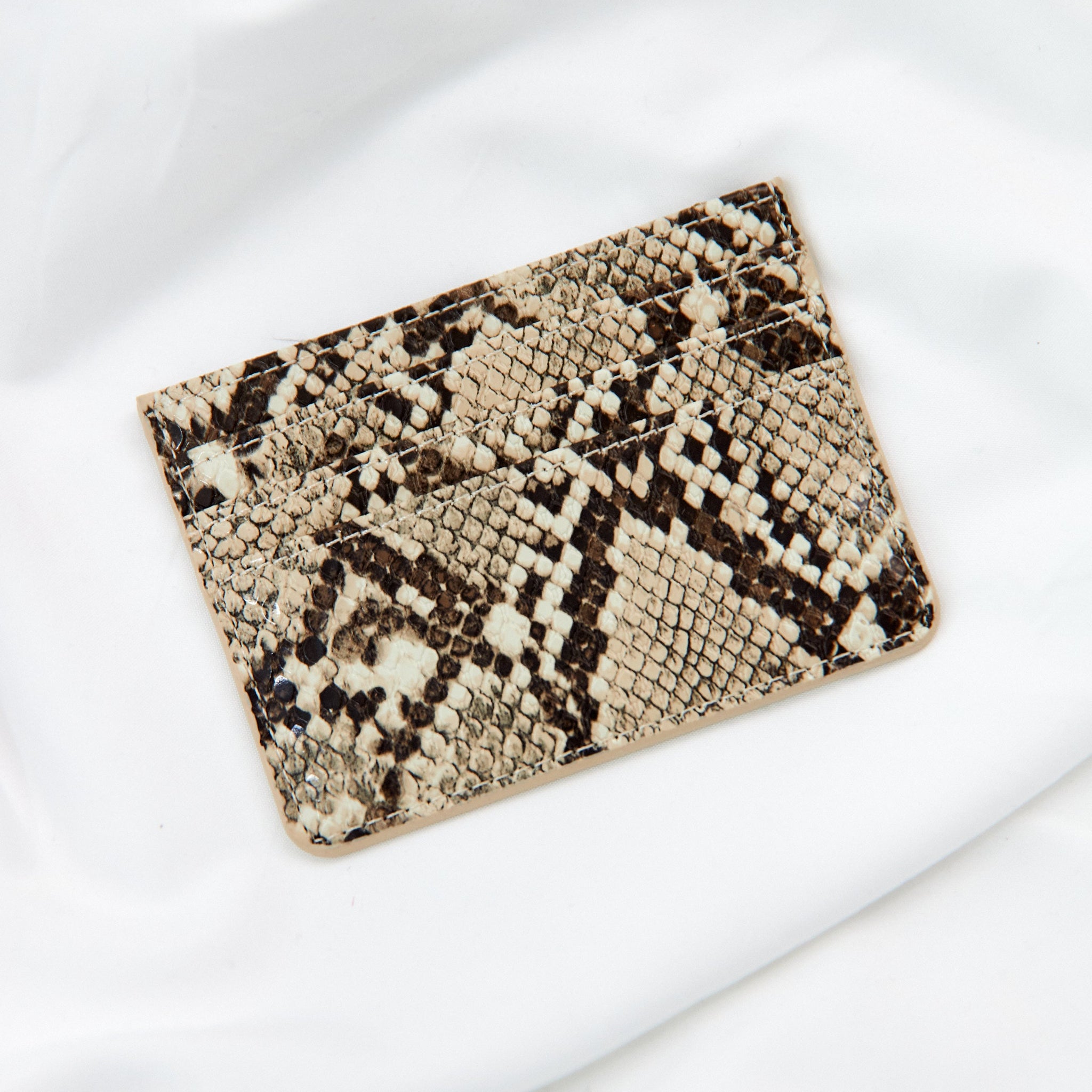 Prisha Card Wallet