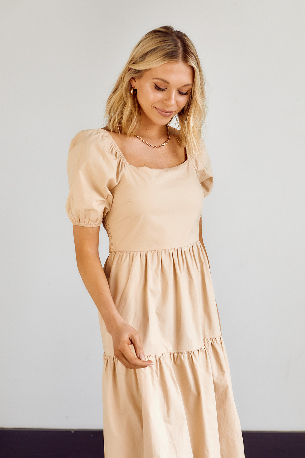 Lumi Tiered Puff Sleeve Midi Dress