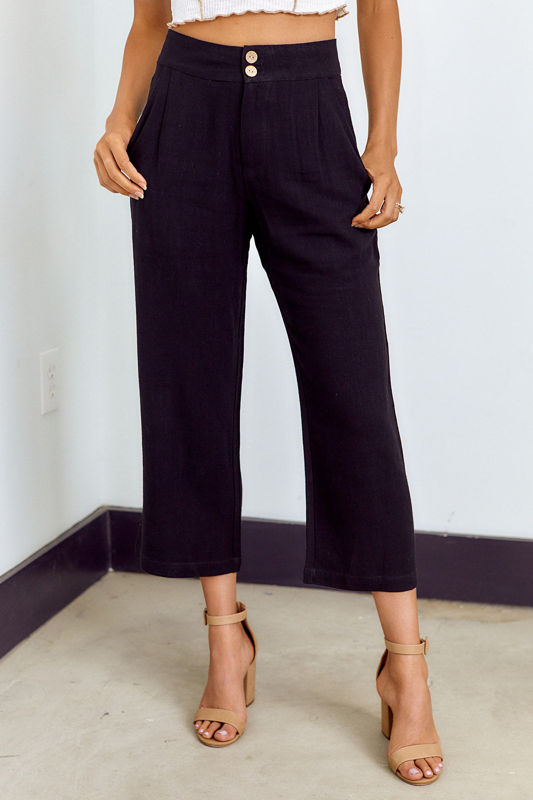 Sula Cropped Straight Leg Trouser