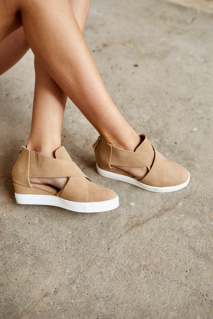 MELODY CUT OUT SNEAKER WEDGE - TOFFEE - 10