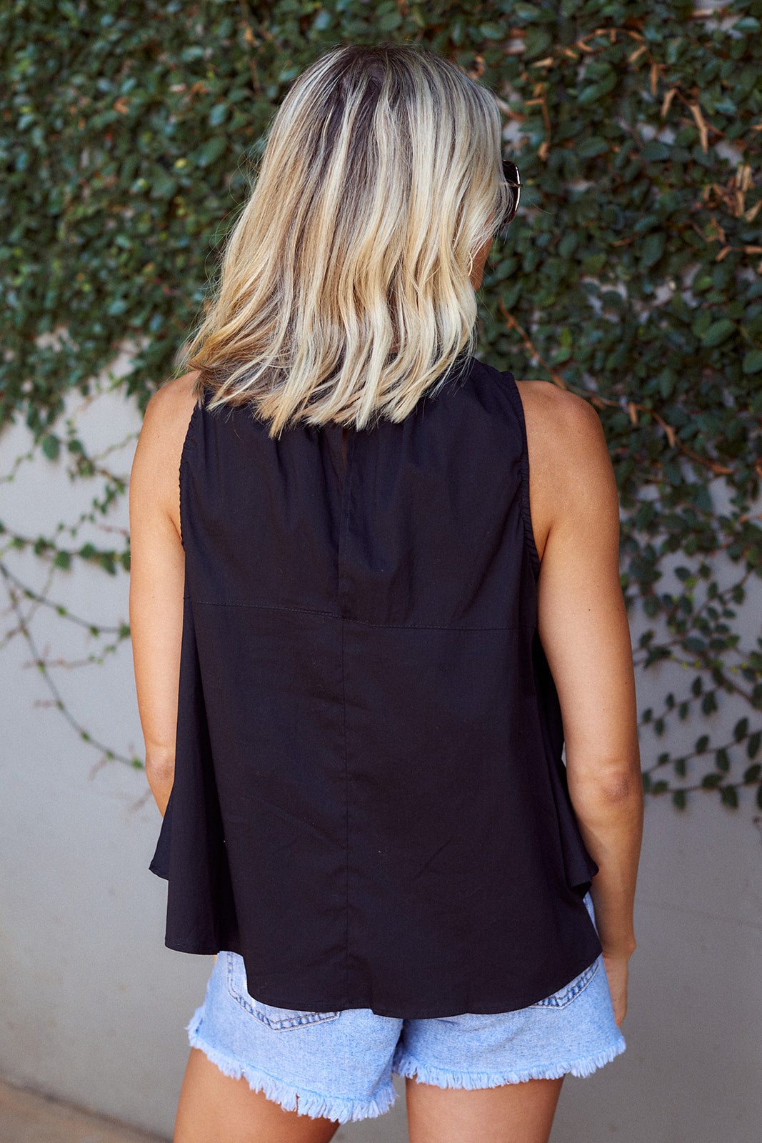 Aven High Neck Swing Top