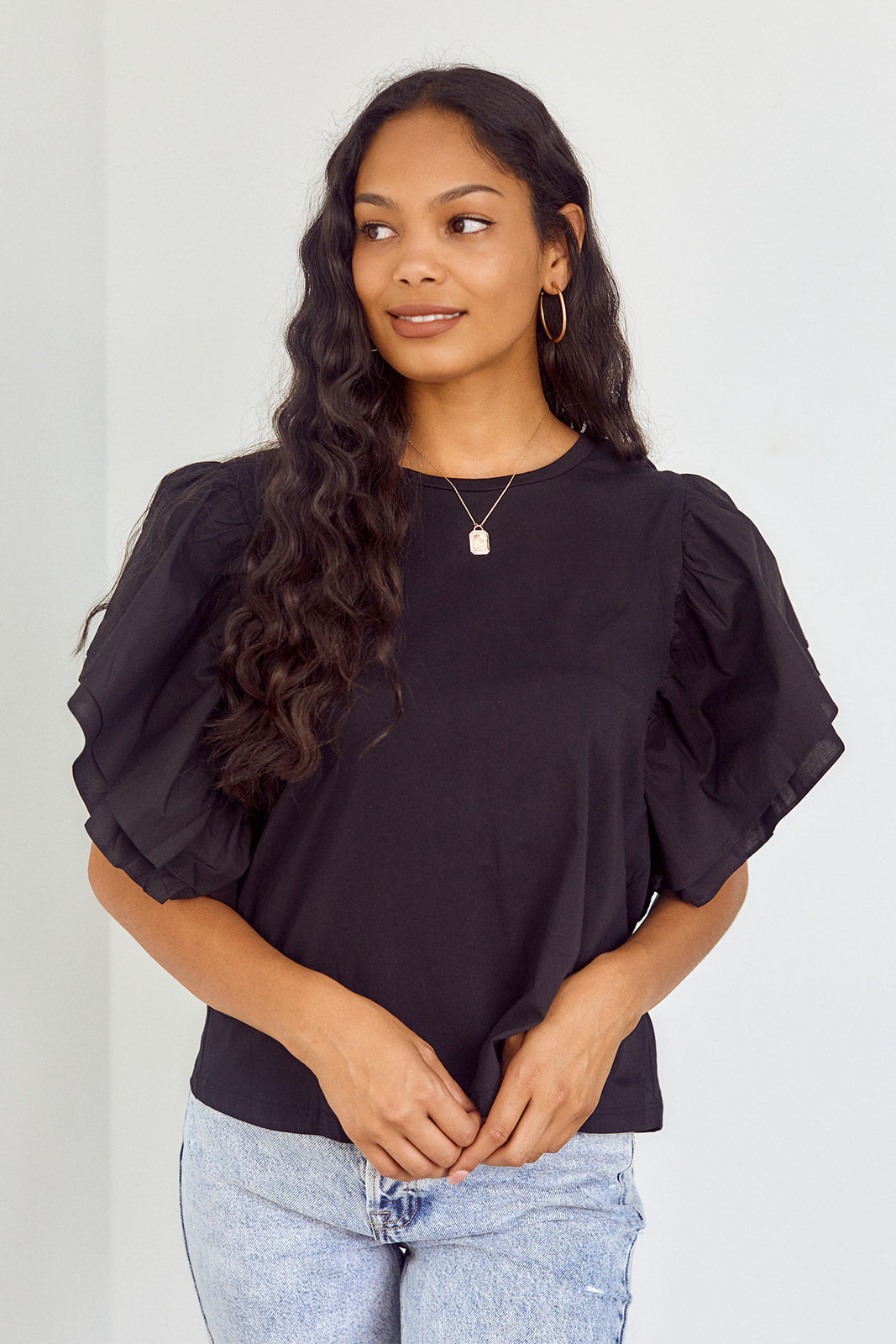 Landes Ruffled Sleeve Knit Top