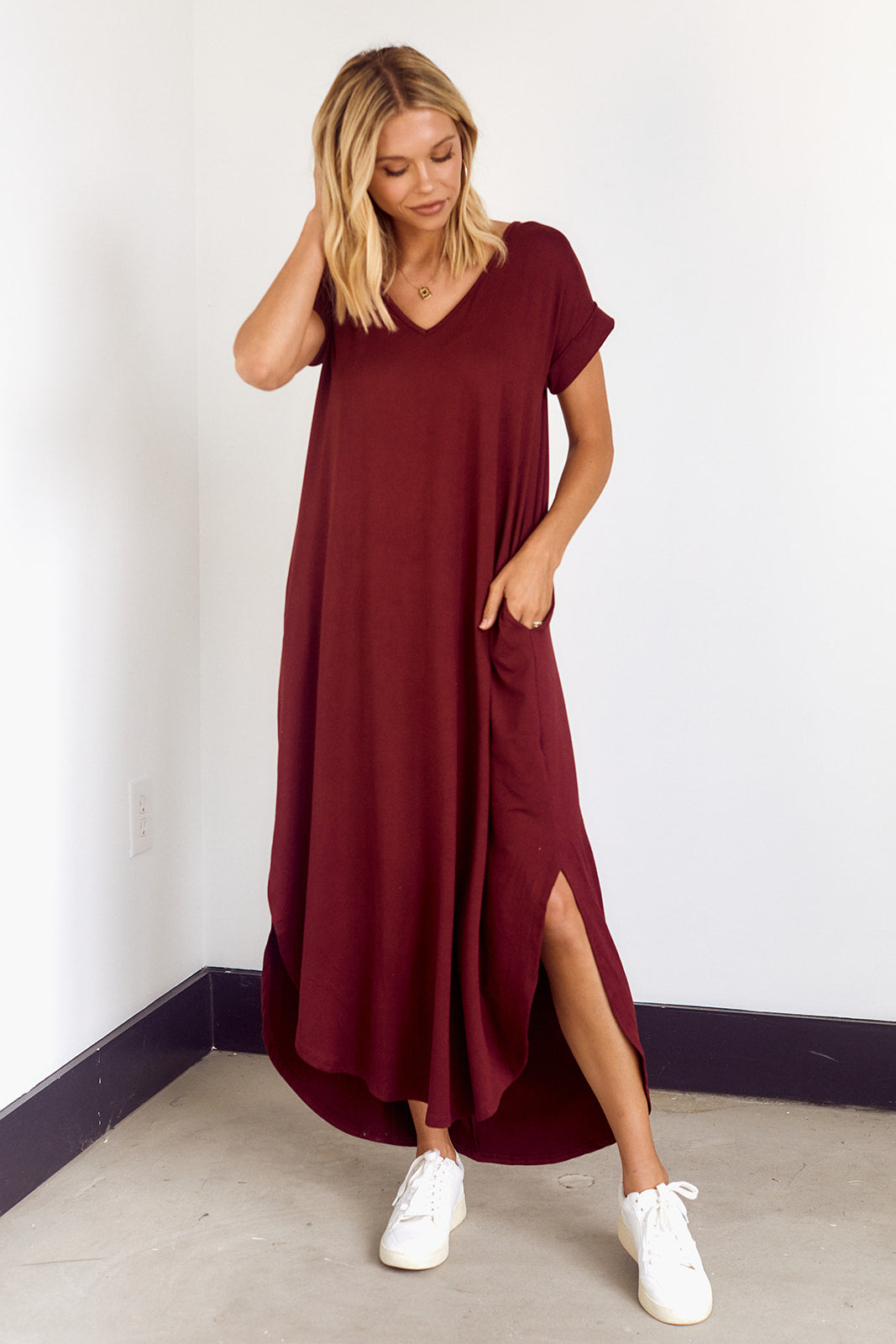 Rowes Short Sleeve Knit Midi Dress