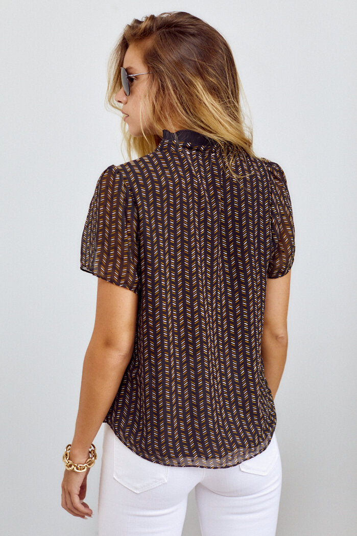 Elliiana Printed Short Sleeve Blouse