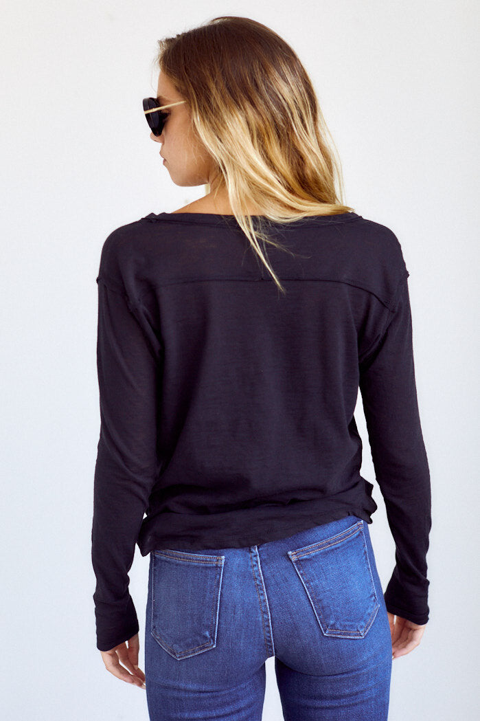 Kepler Long Sleeve Pocket Tee