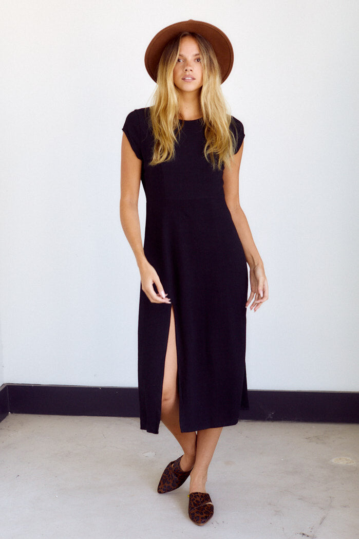 Louisa Short Sleeve Midi Dress