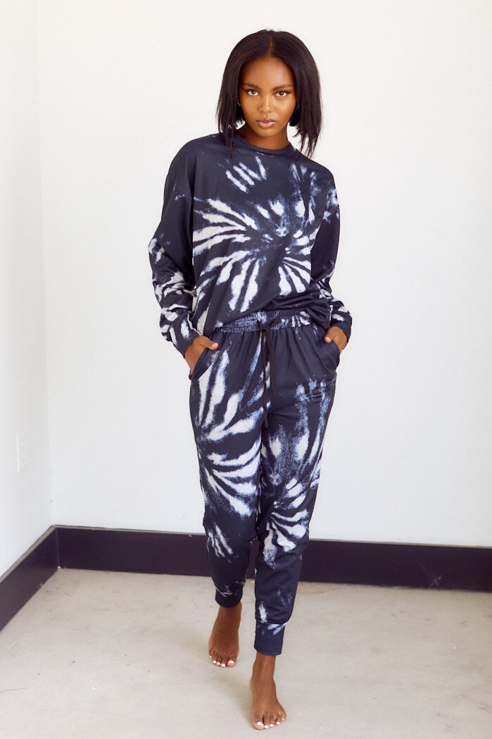 Averi Tie Dye Lounge Pullover