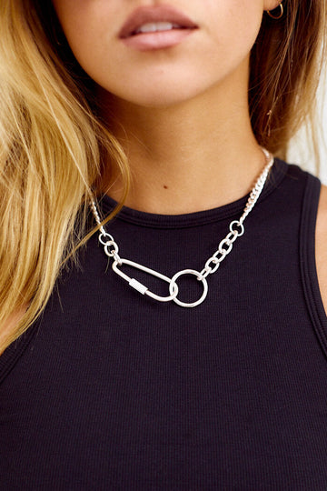 Nevada Carabiner Detail & Chain Necklace