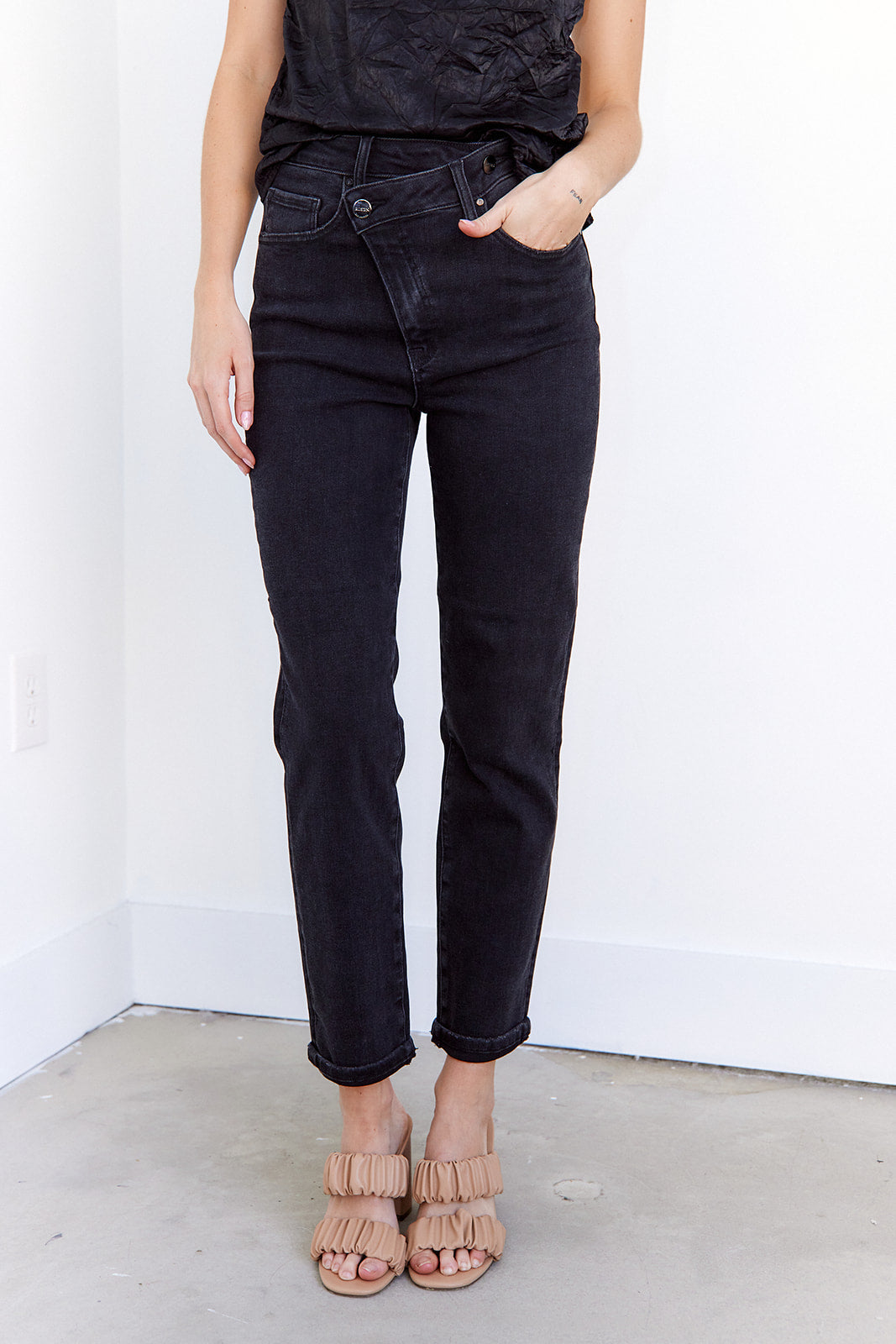 SALE - Alex Asymmetrical Button Straight Jeans