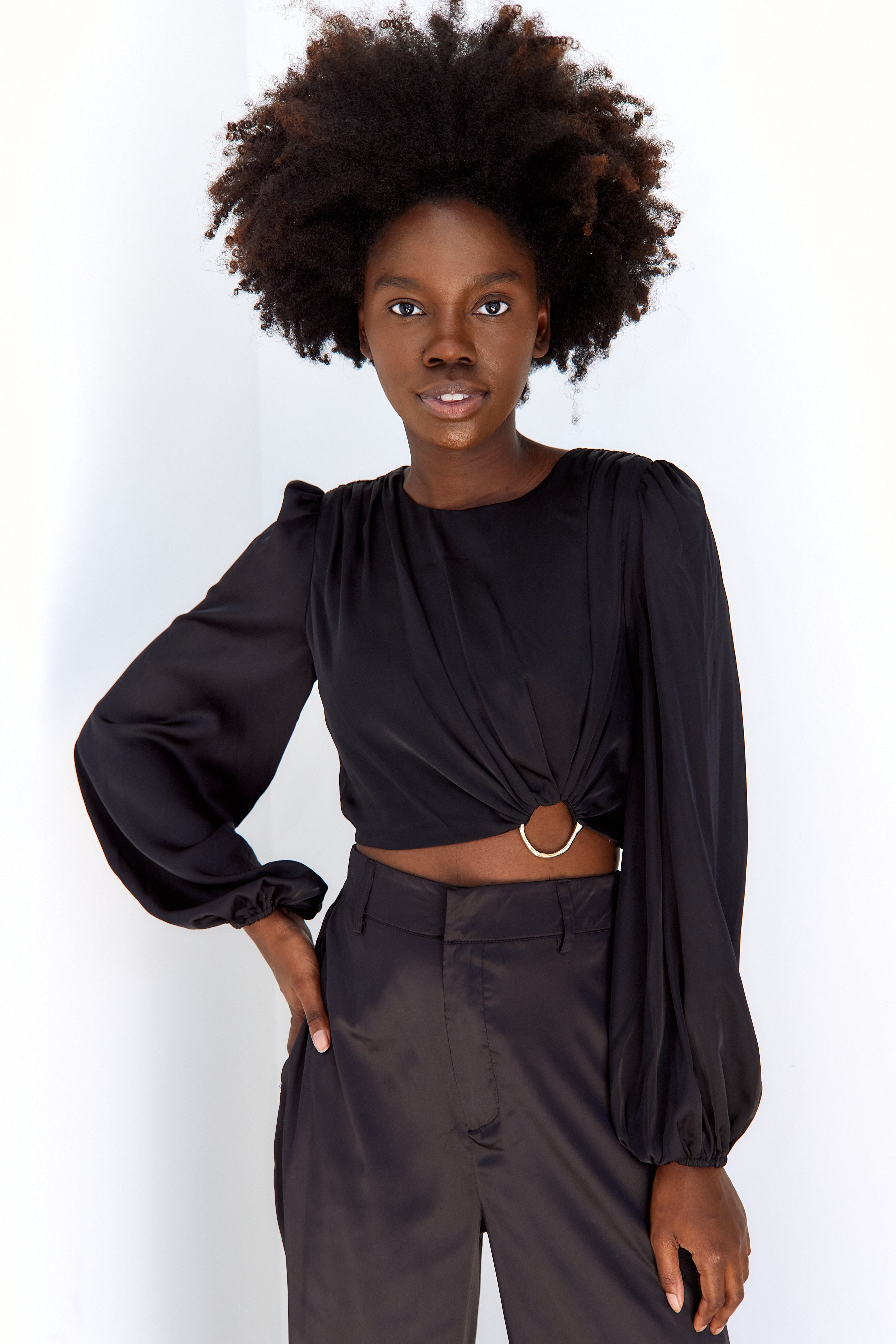 SALE - Beck Cropped Ring Detail Top