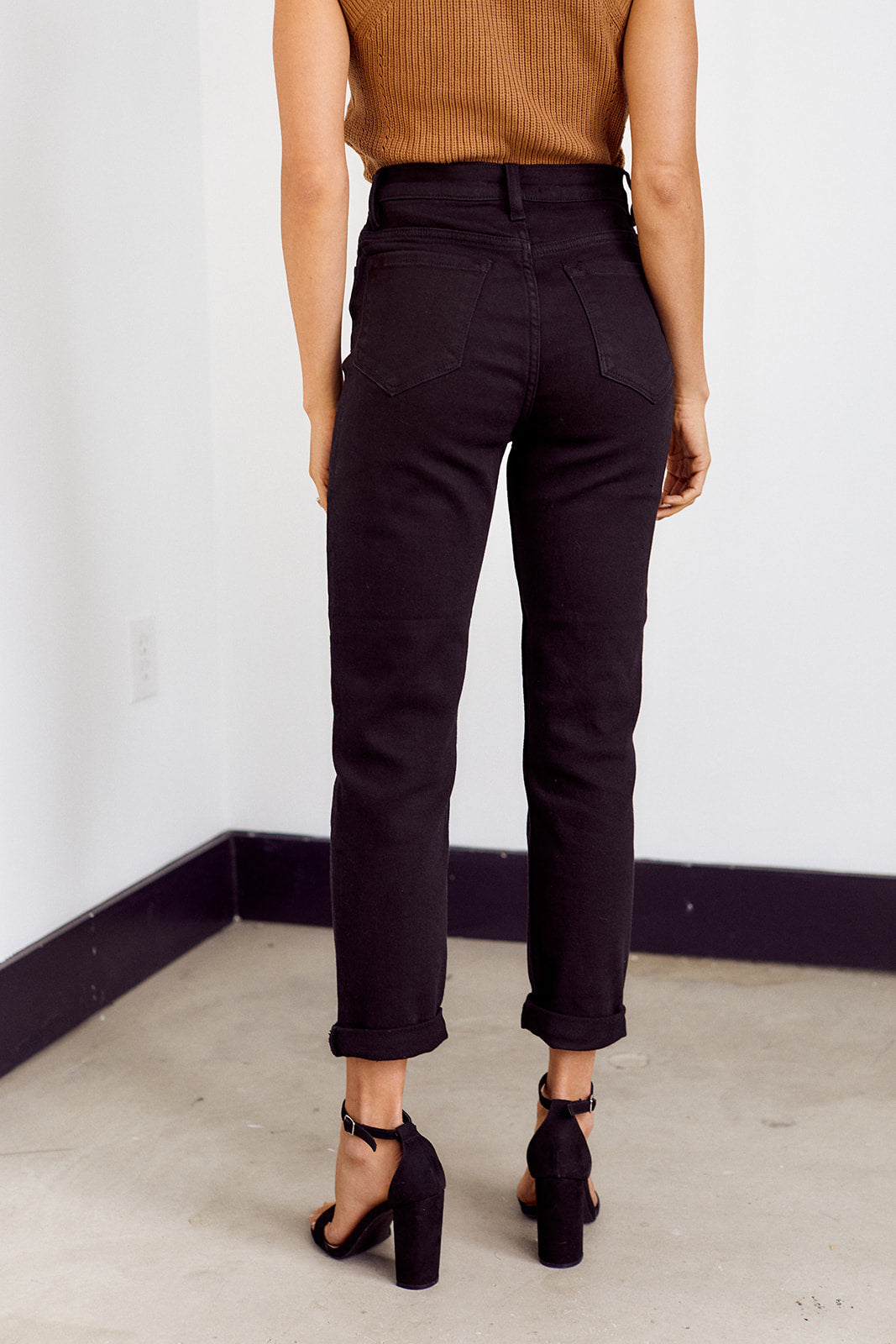 Torres Rolled Hem Mom Jean