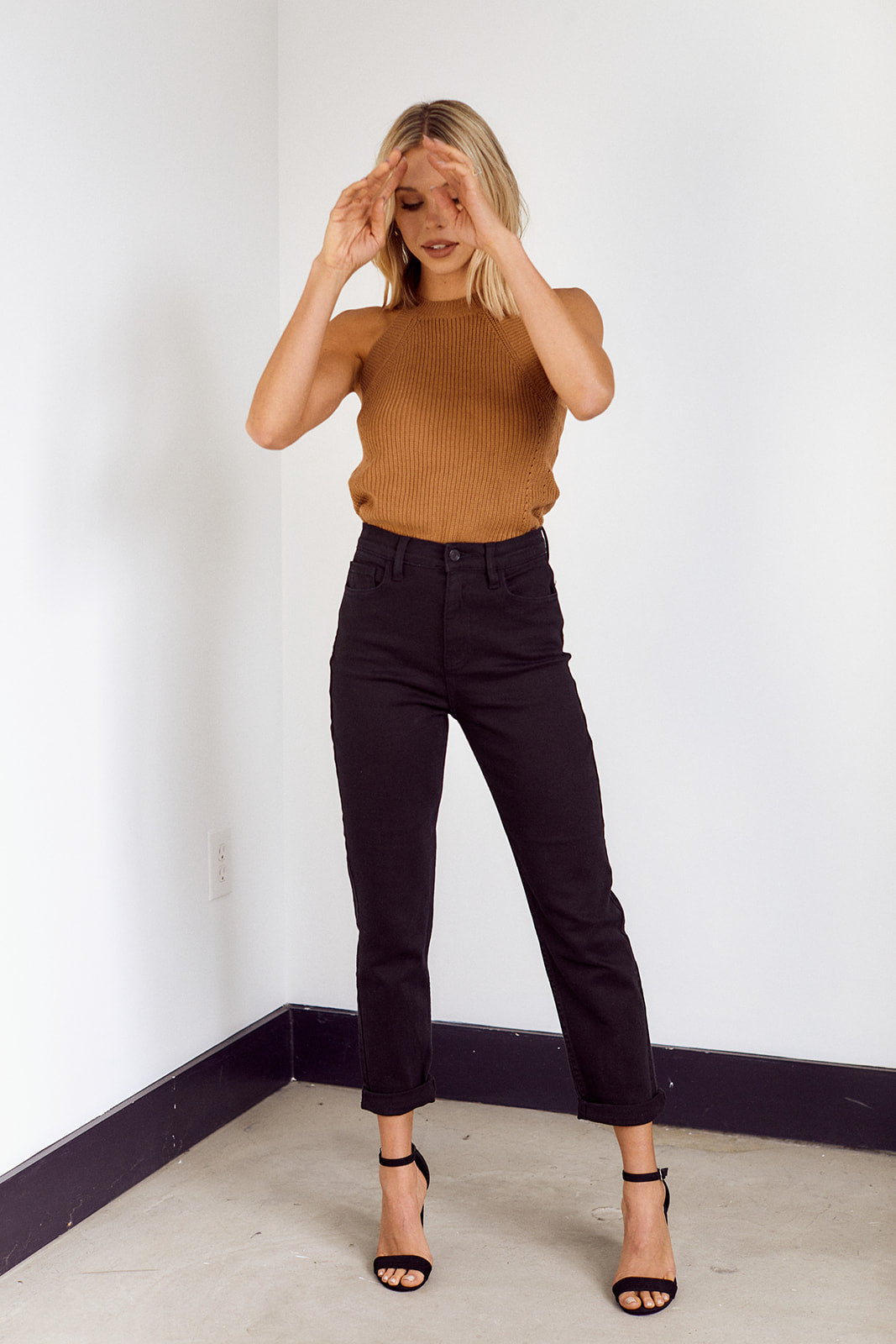 Torres Rolled Hem Mom Jean