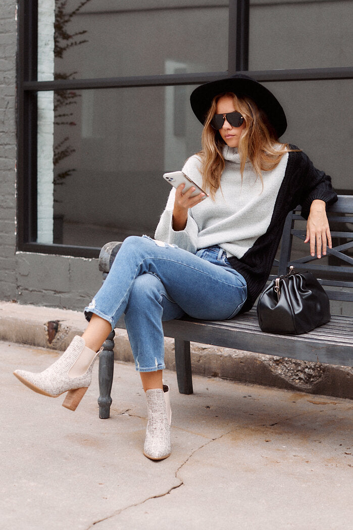 Berniece Colorblock Turtleneck Sweater