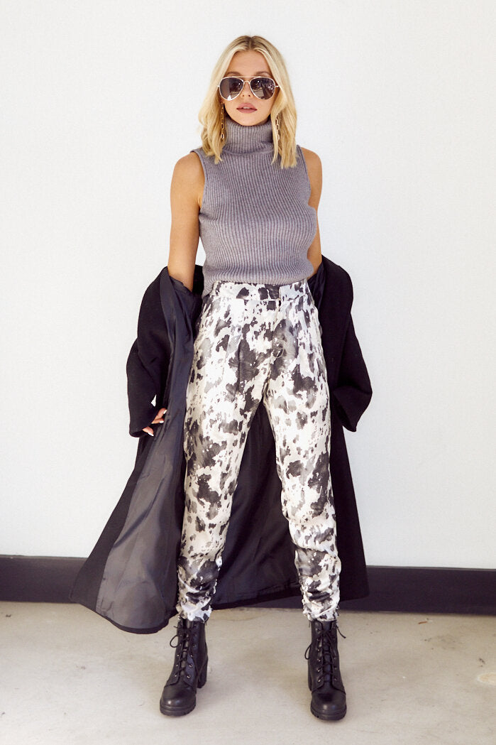 Rozie Ribbed Sleeveless Turtleneck Sweater