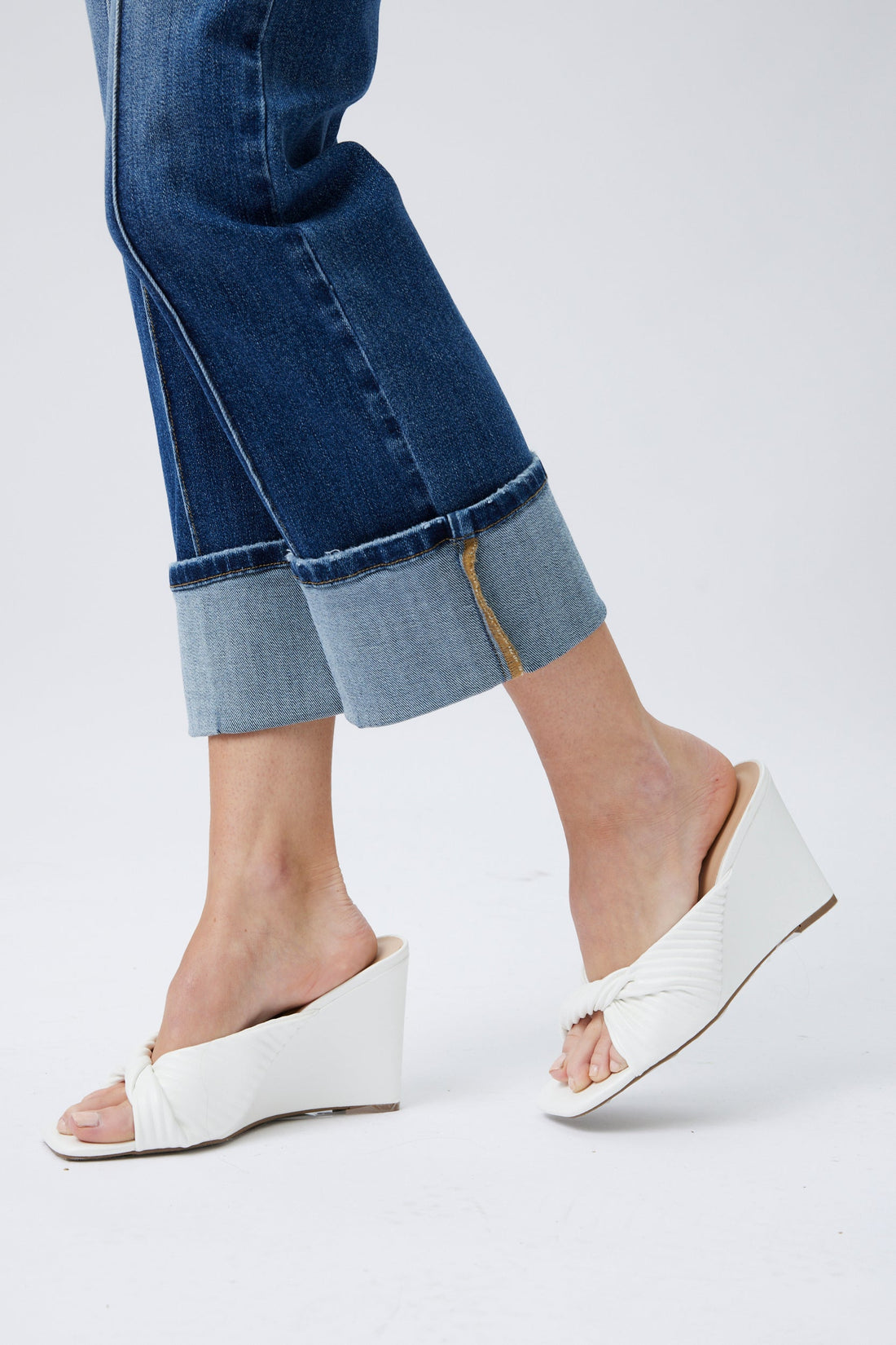 SALE - Publisher Twist Detail Wedge
