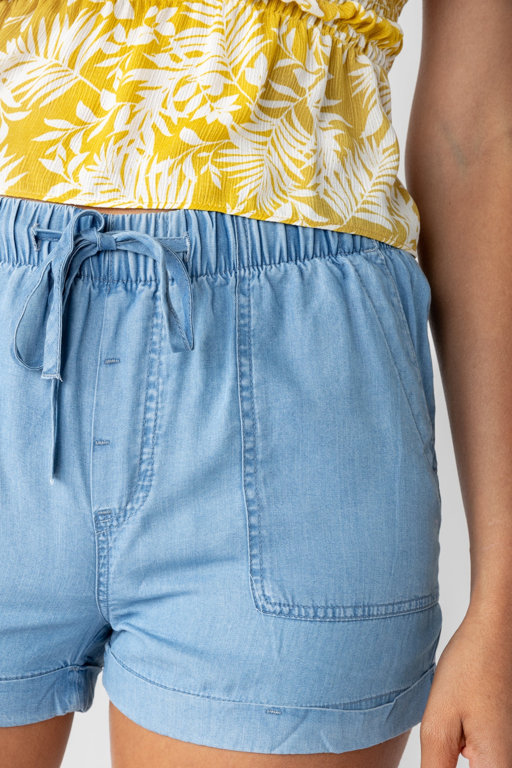 Emmie Chambray Pull On Shorts