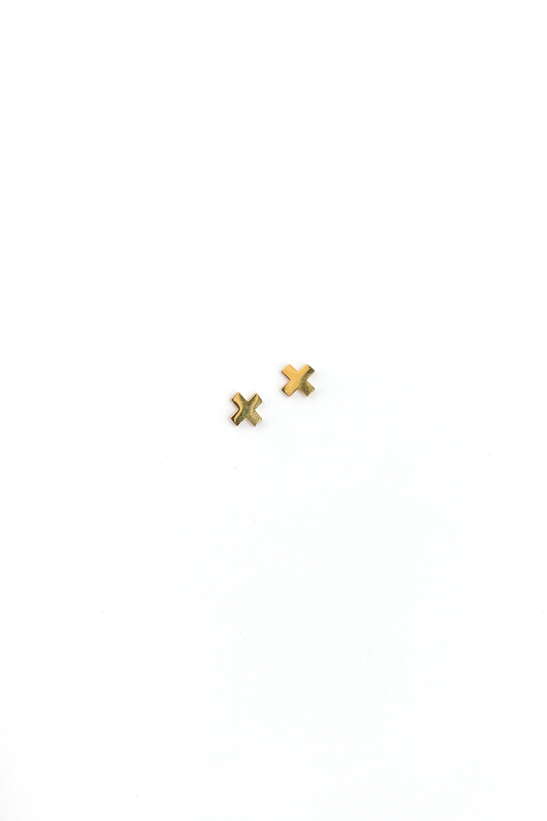 Avery Crossed Stud Earrings