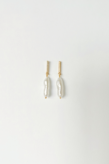 Tiana Natural Pearl Earring