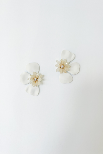 Lessie Flower Earrings