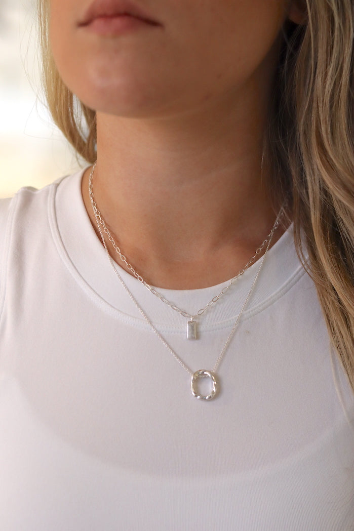 Piper Mini Bar & Circle Layered Necklace