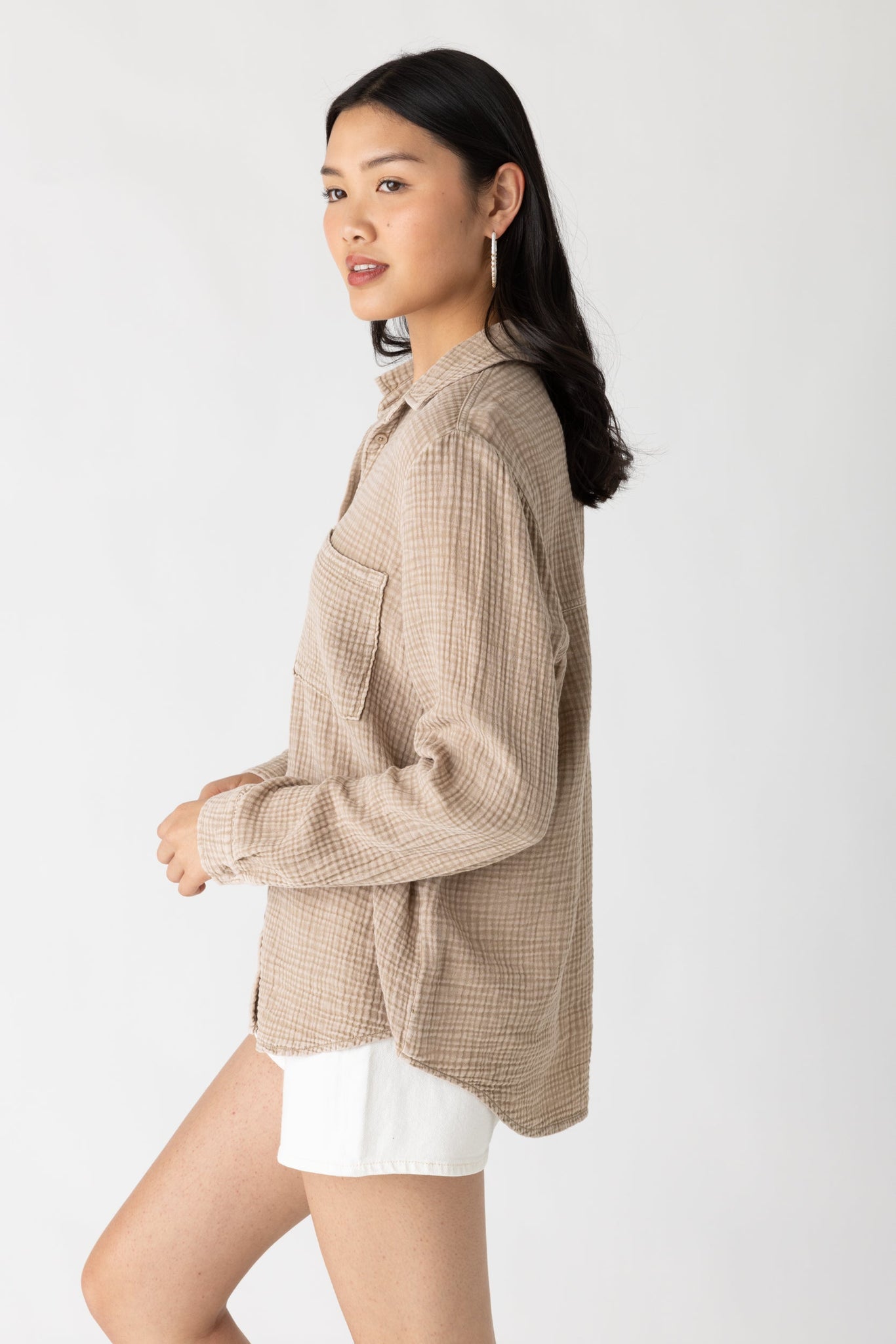 Z SUPPLY KAILI BUTTON UP GAUZE TOP