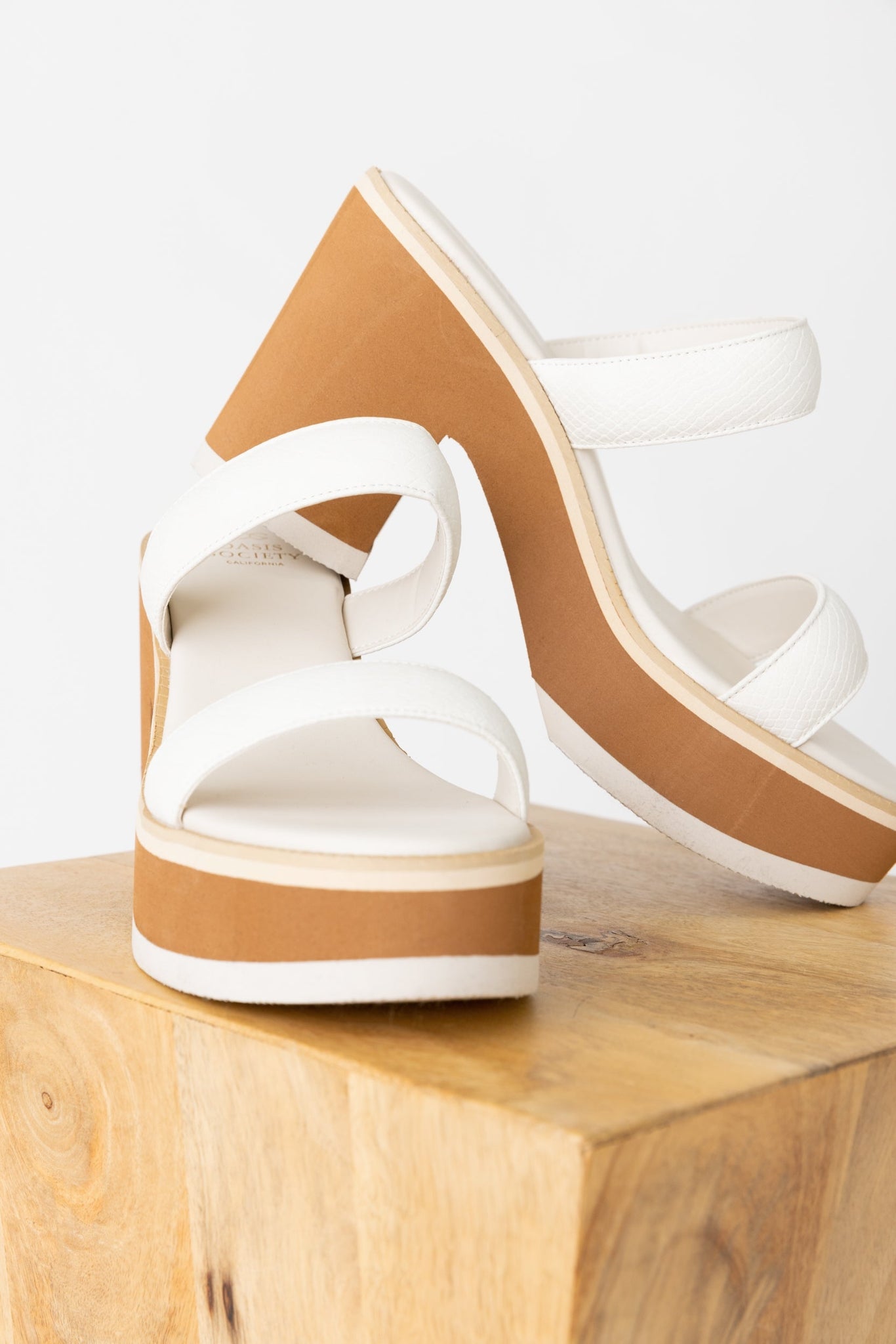 Daphne Chunky Platform Sandals