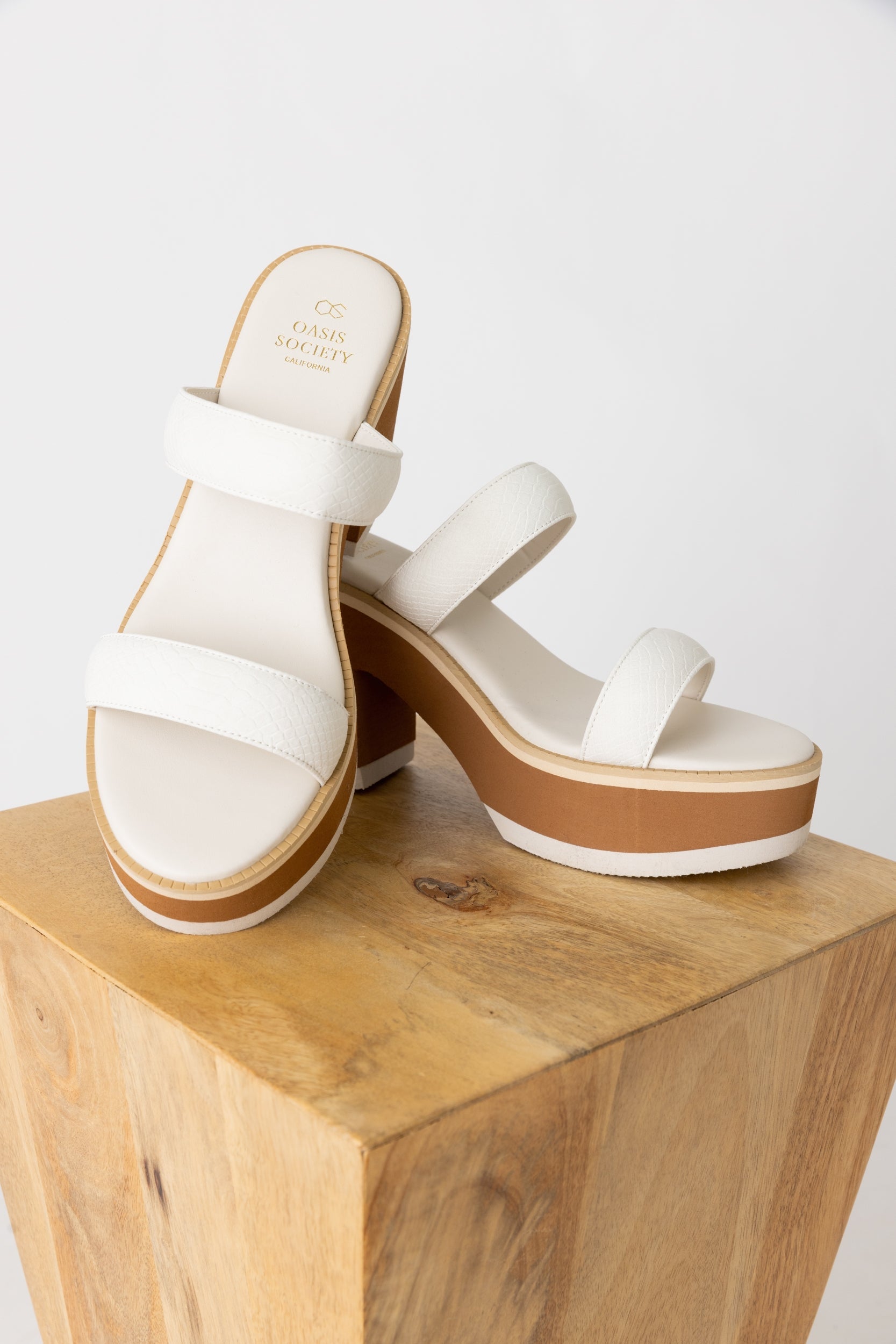 Daphne Chunky Platform Sandals