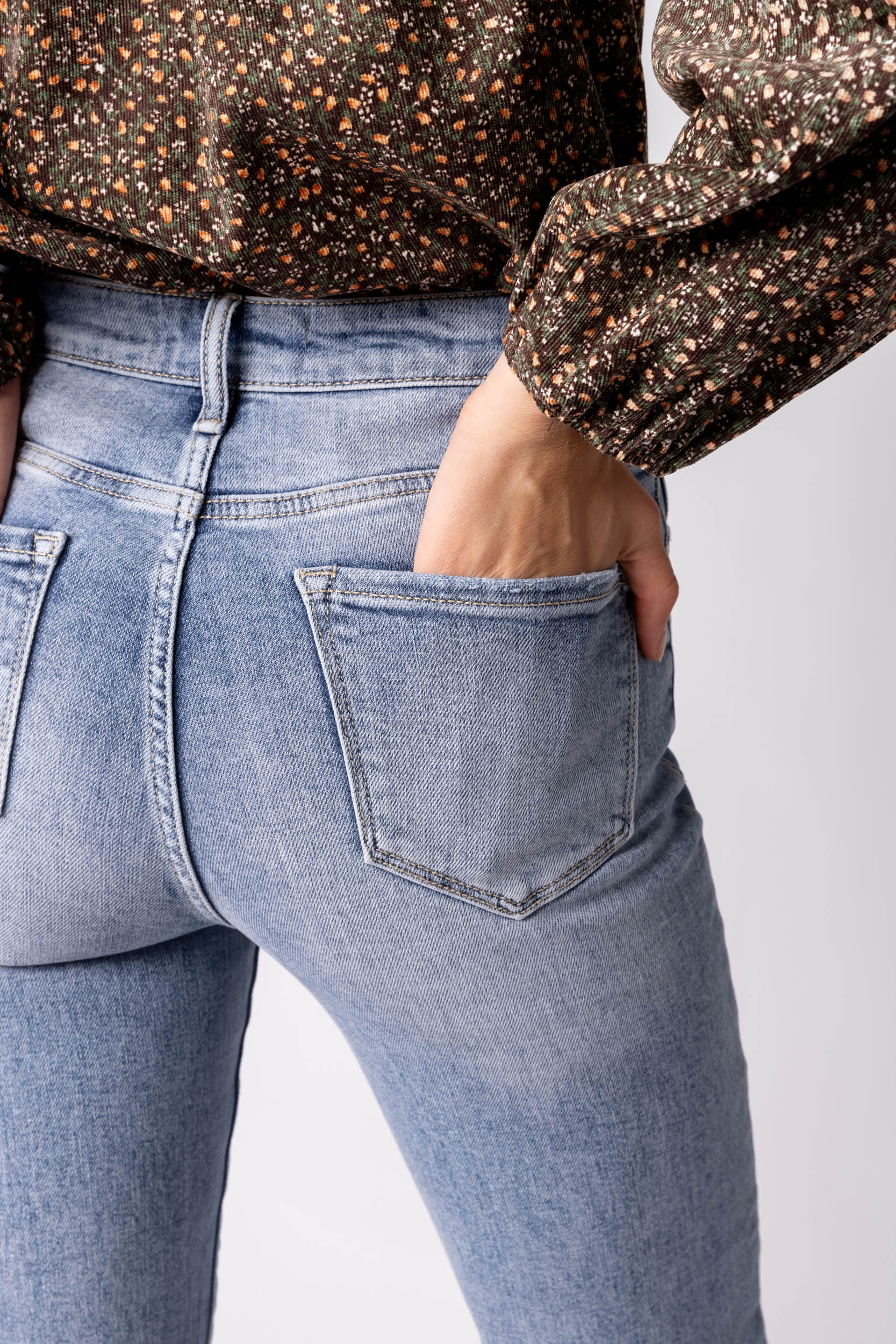 SALE - Helena Cropped Straight Leg Jeans