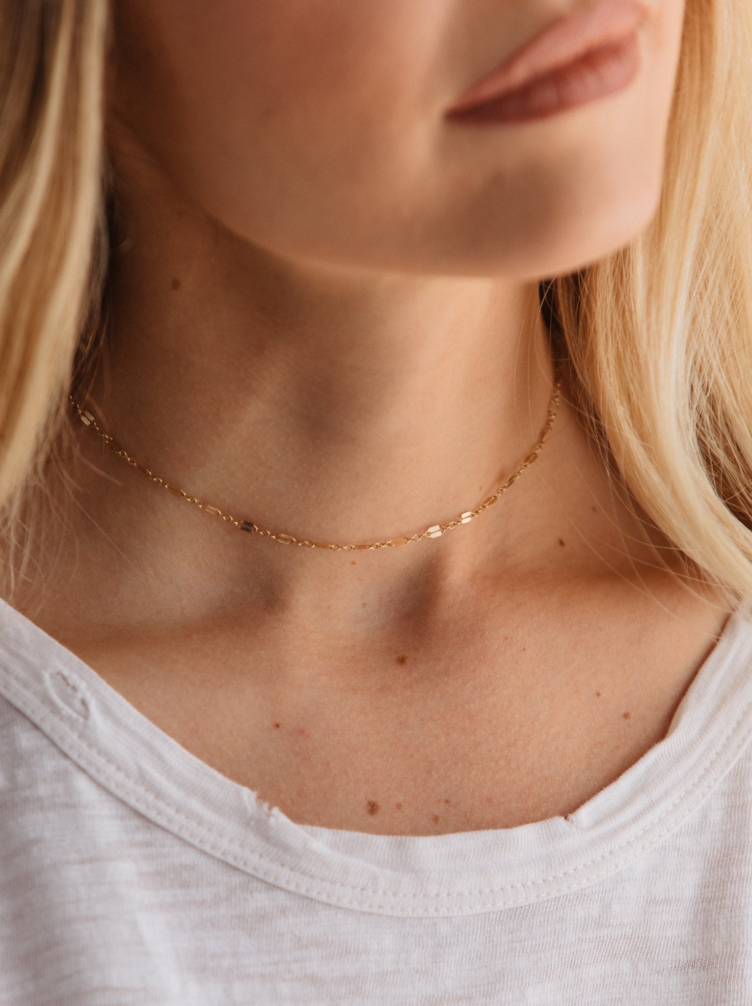 Metal Link Choker: Gold