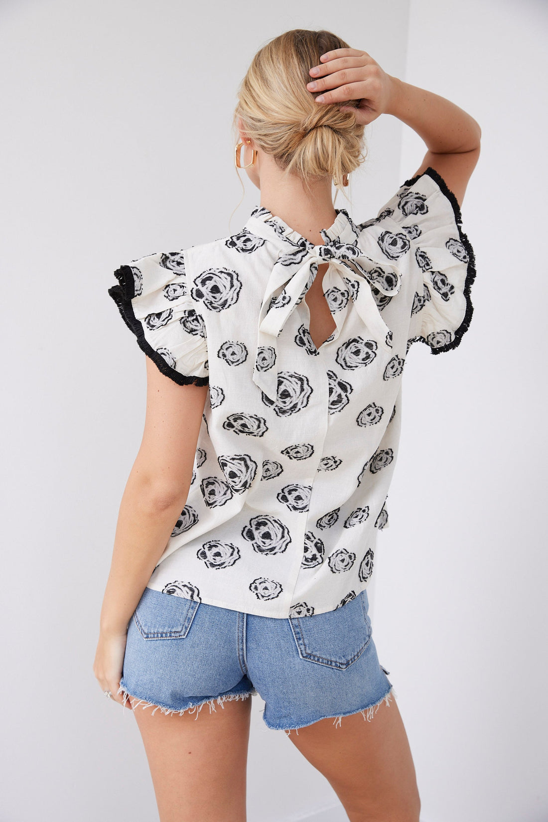 SALE - Davis Fringe Ruffle Sleeve Floral Top