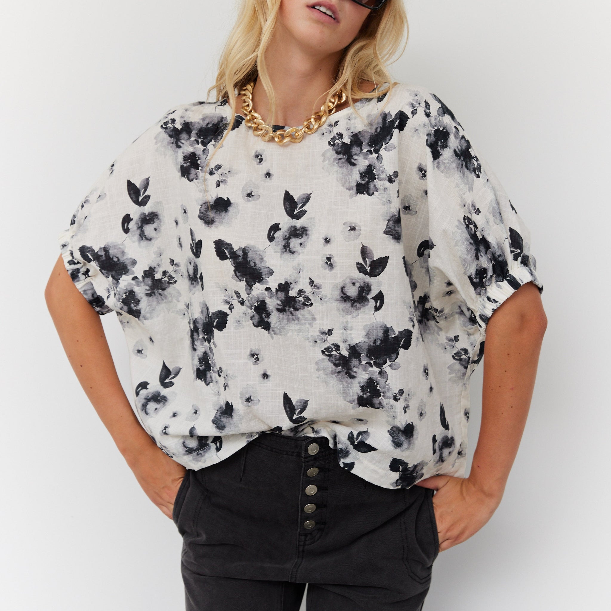 SALE - Neil Puff Sleeve Printed Blouse