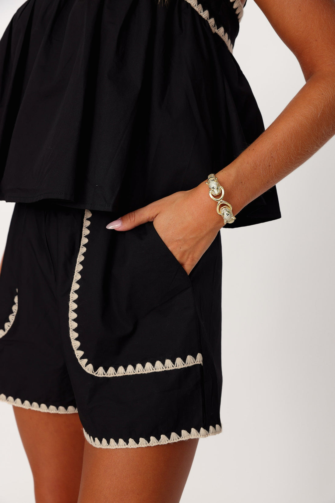 SALE - Madrid Scalloped Short