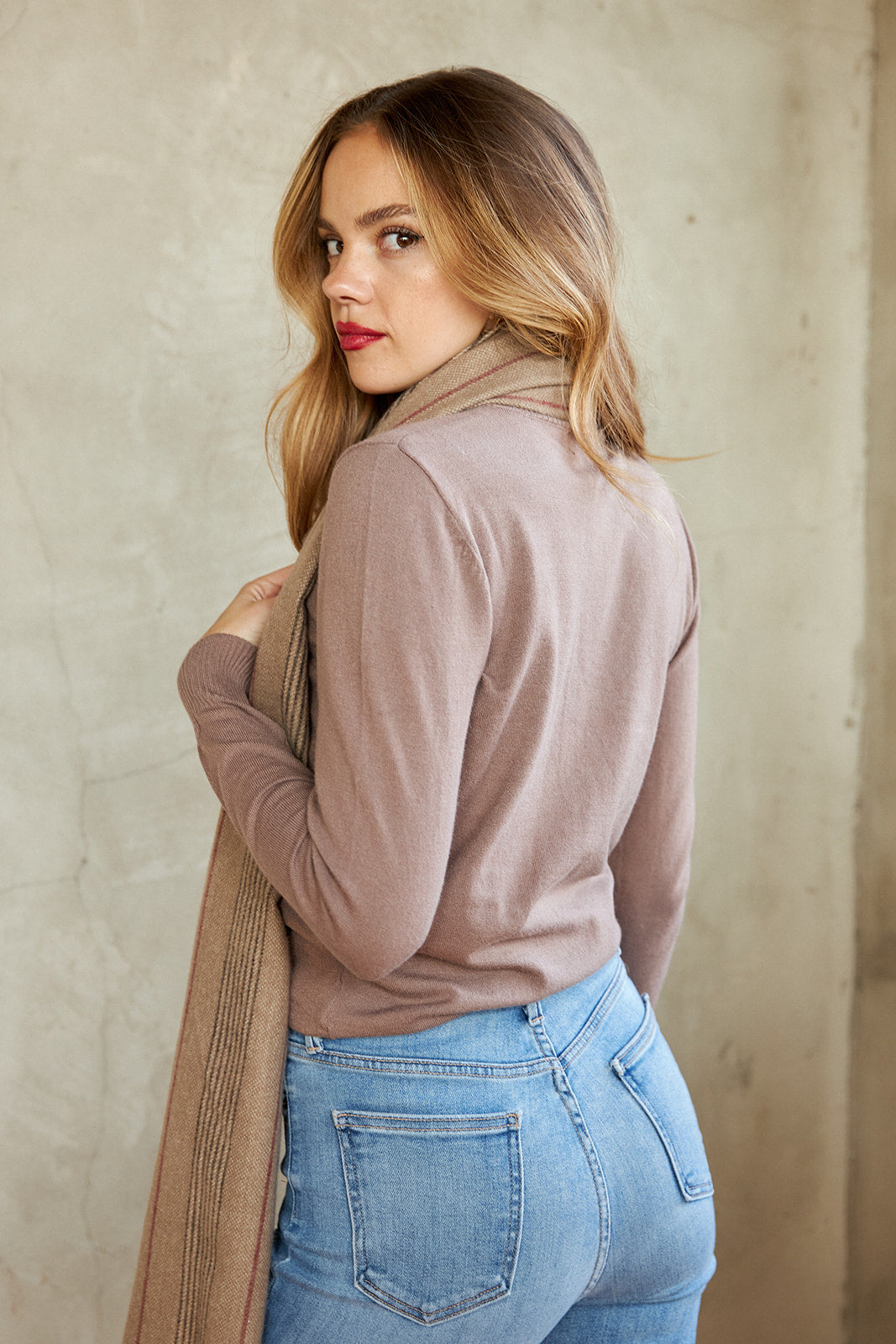 Landis Long Sleeve Light Weight Sweater