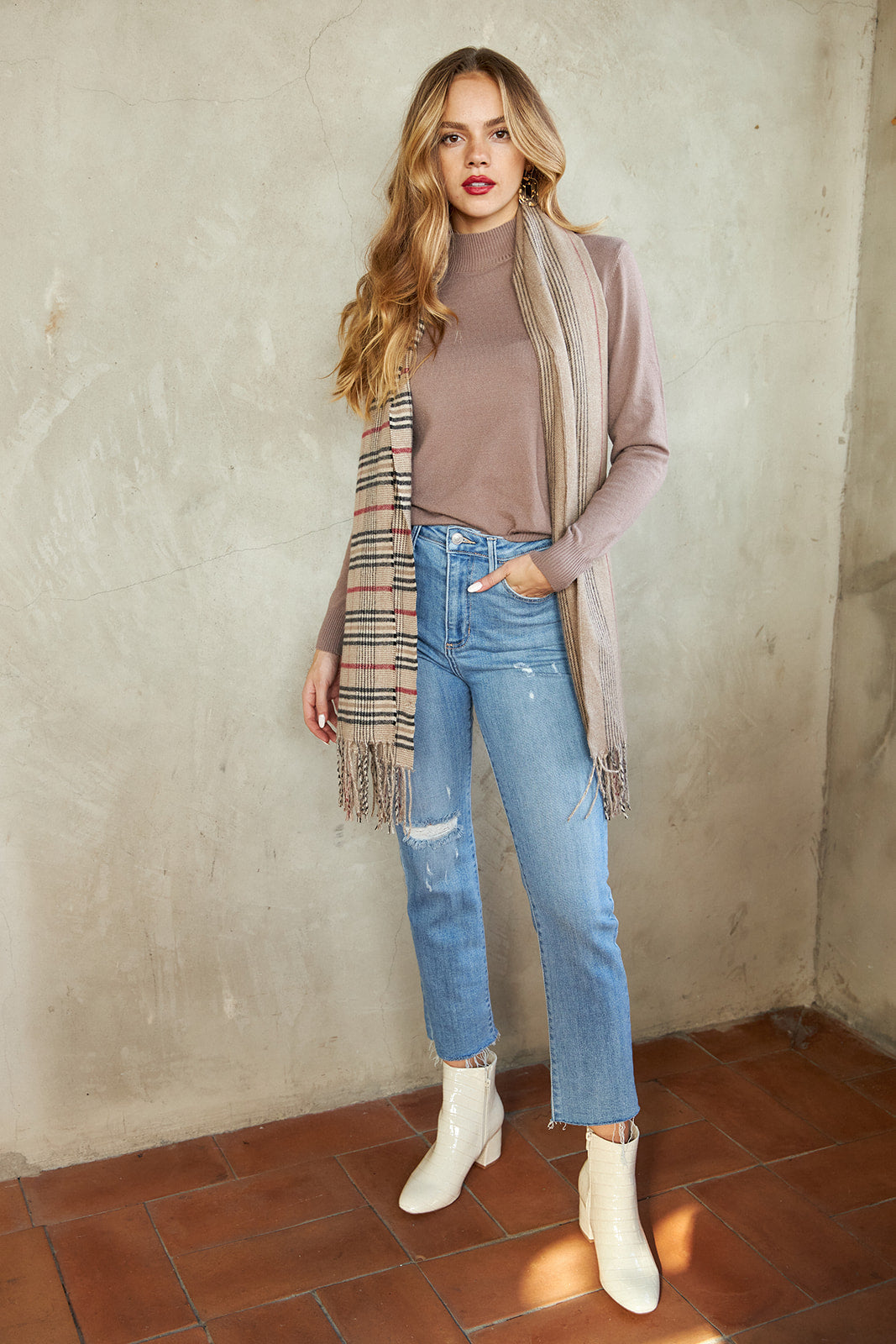 Landis Long Sleeve Light Weight Sweater